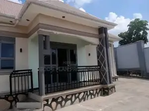 4bdrm Bungalow in Konge Buziga Estate, Makindye for rent