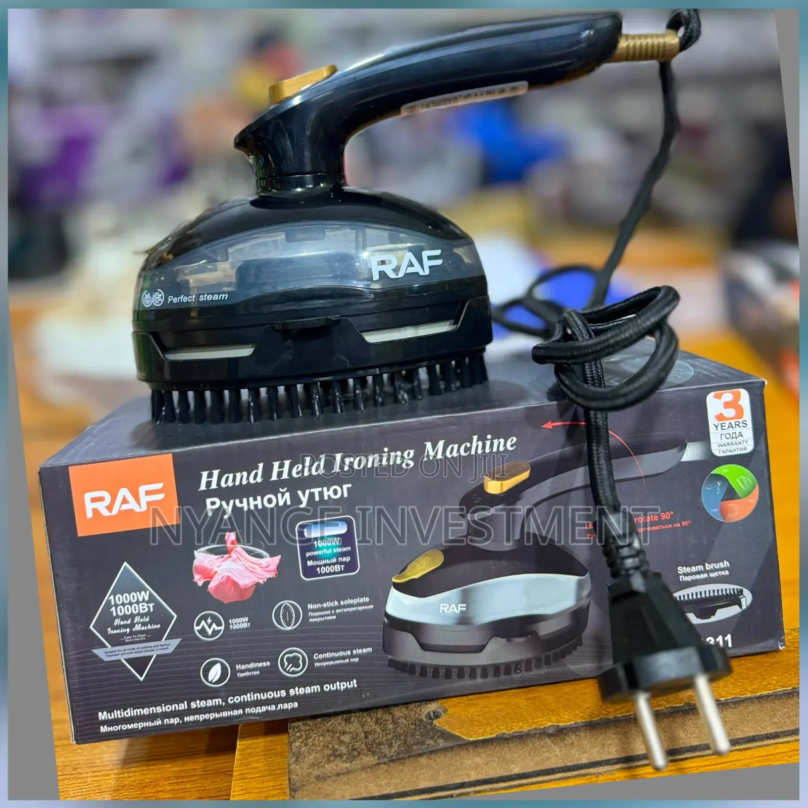 Raf R.1311 Handheld Steam Iron. Steam Iron
