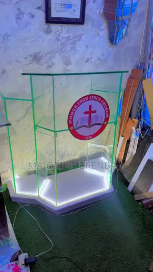 Transparent Rostrum