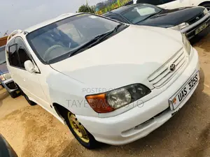 Toyota Ipsum 1998 White