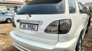 Toyota Harrier 2003 White