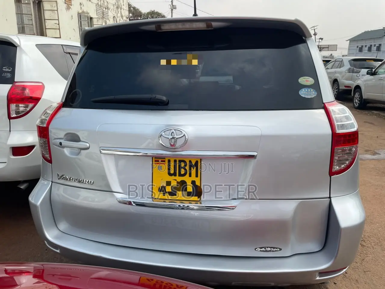 Toyota Vanguard 2010 Silver