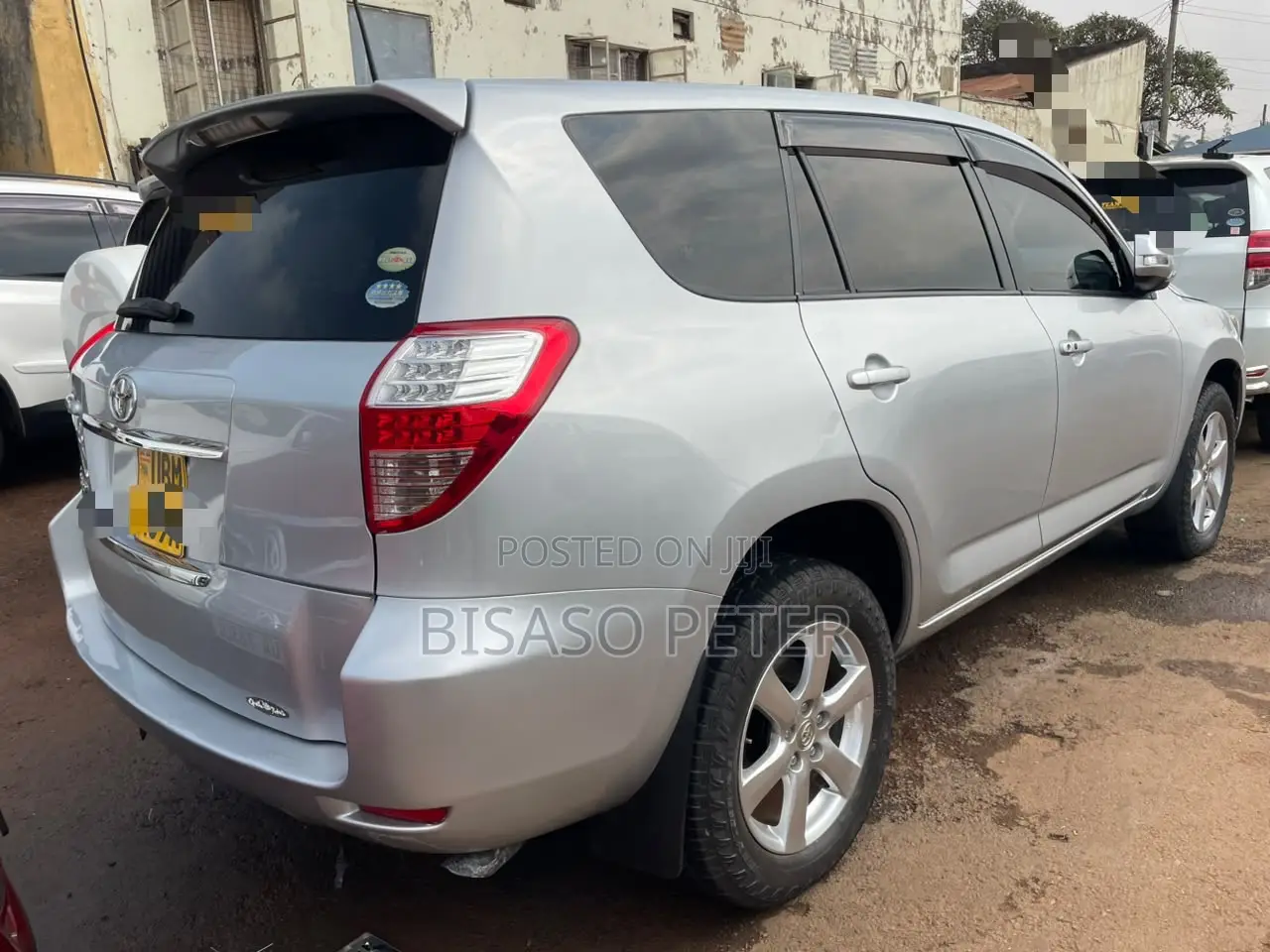 Toyota Vanguard 2010 Silver