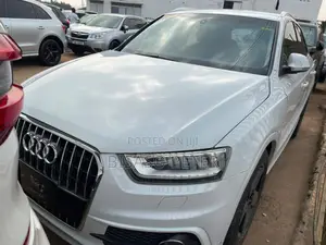 Audi Q3 2012 White