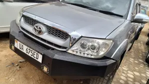 Toyota Hilux 2010 Gray