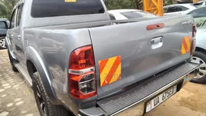 Toyota Hilux 2010 Gray