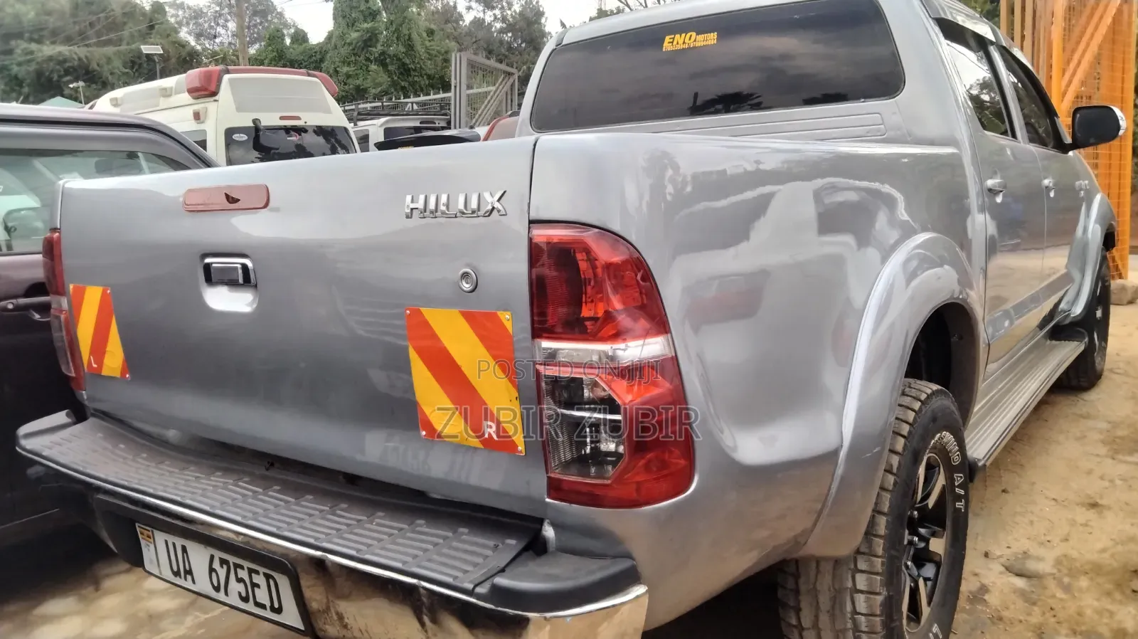 Toyota Hilux 2010 Gray