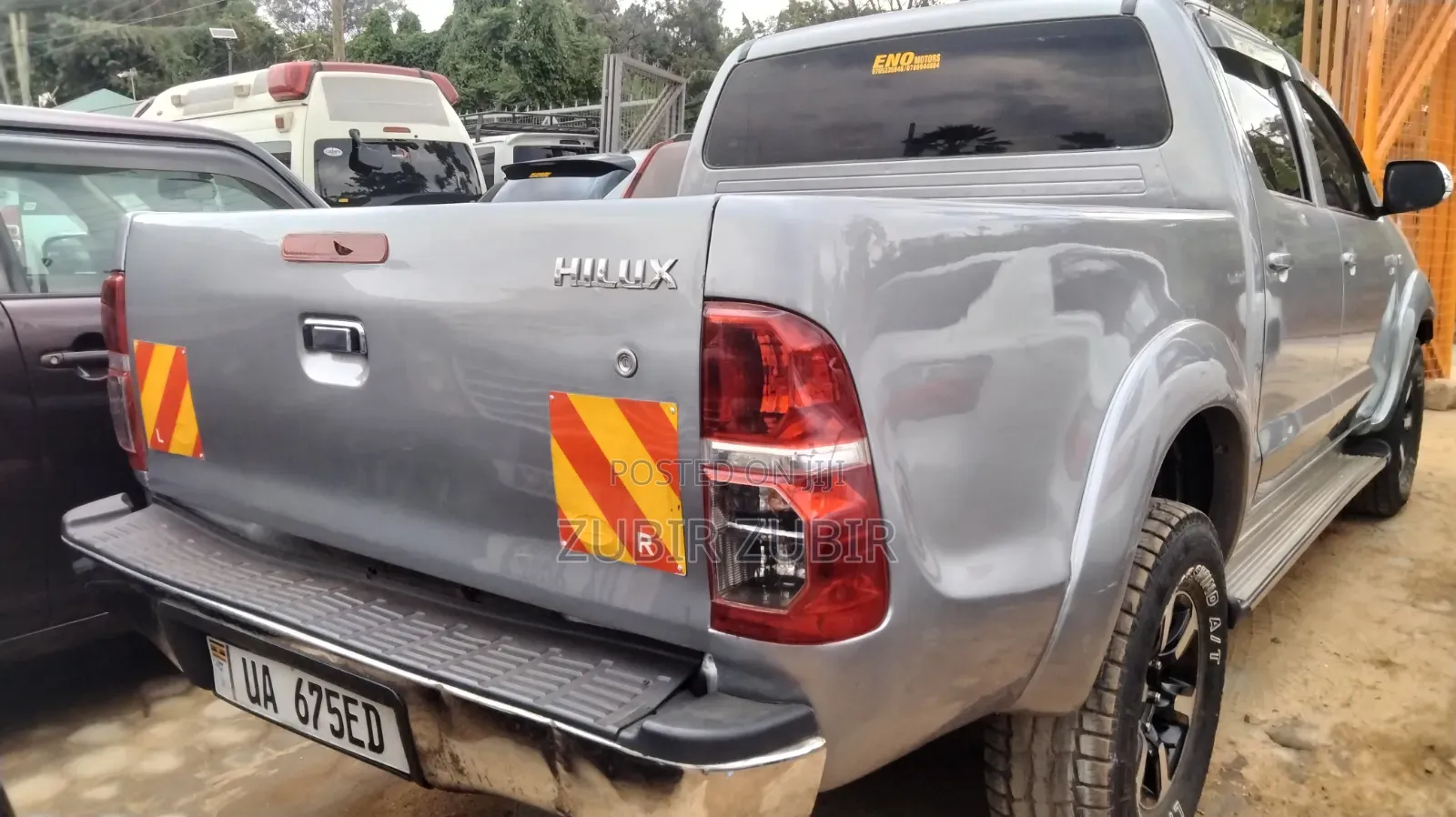 Toyota Hilux 2010 Gray