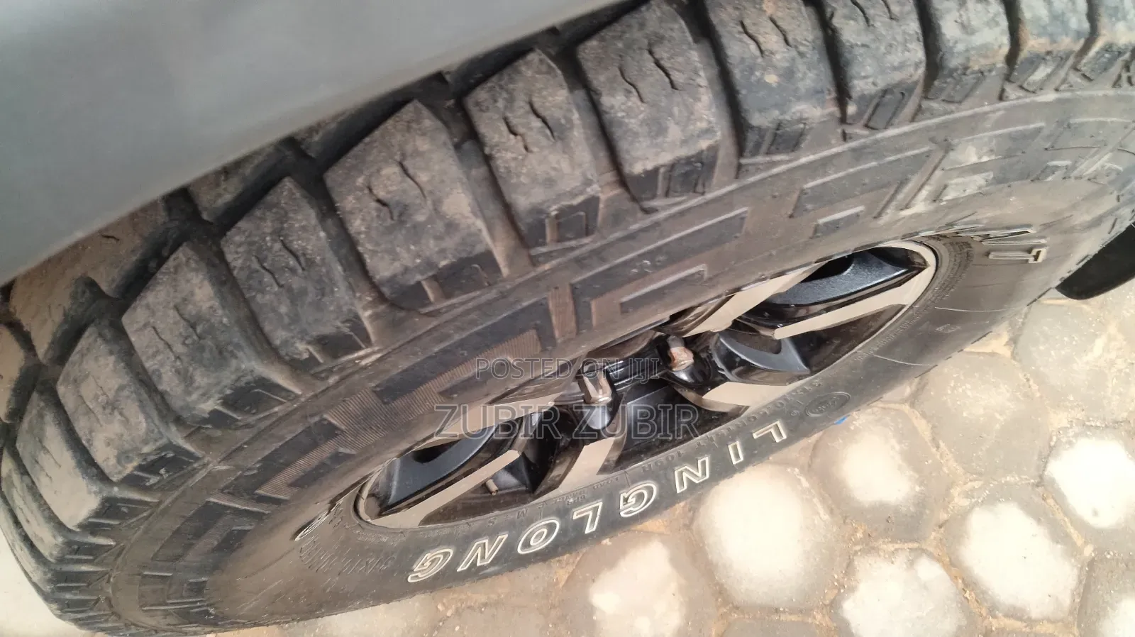 Toyota Hilux 2010 Gray