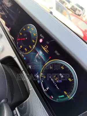 Mercedes-Benz E300 2019 White