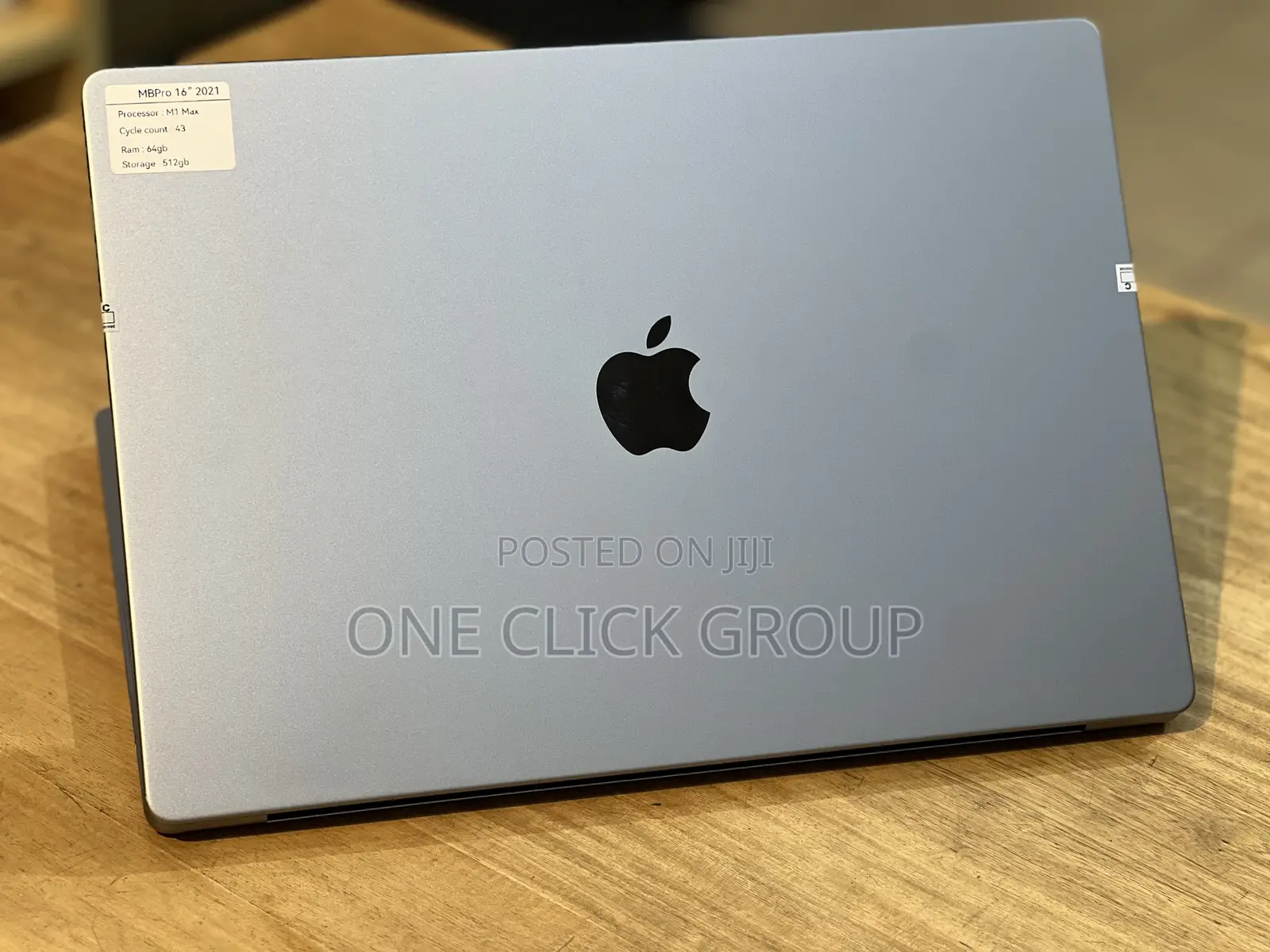 Apple MacBook Pro 2021 M1 Max 64GB Apple M1 Max SSHD (Hybrid) 512GB