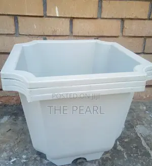 Plastic Flower Pot