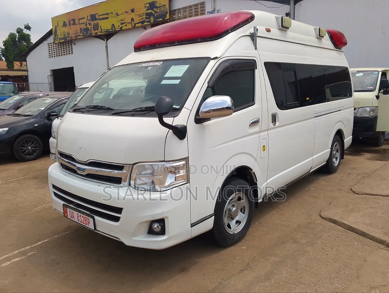 Toyota HiAce 2010 White