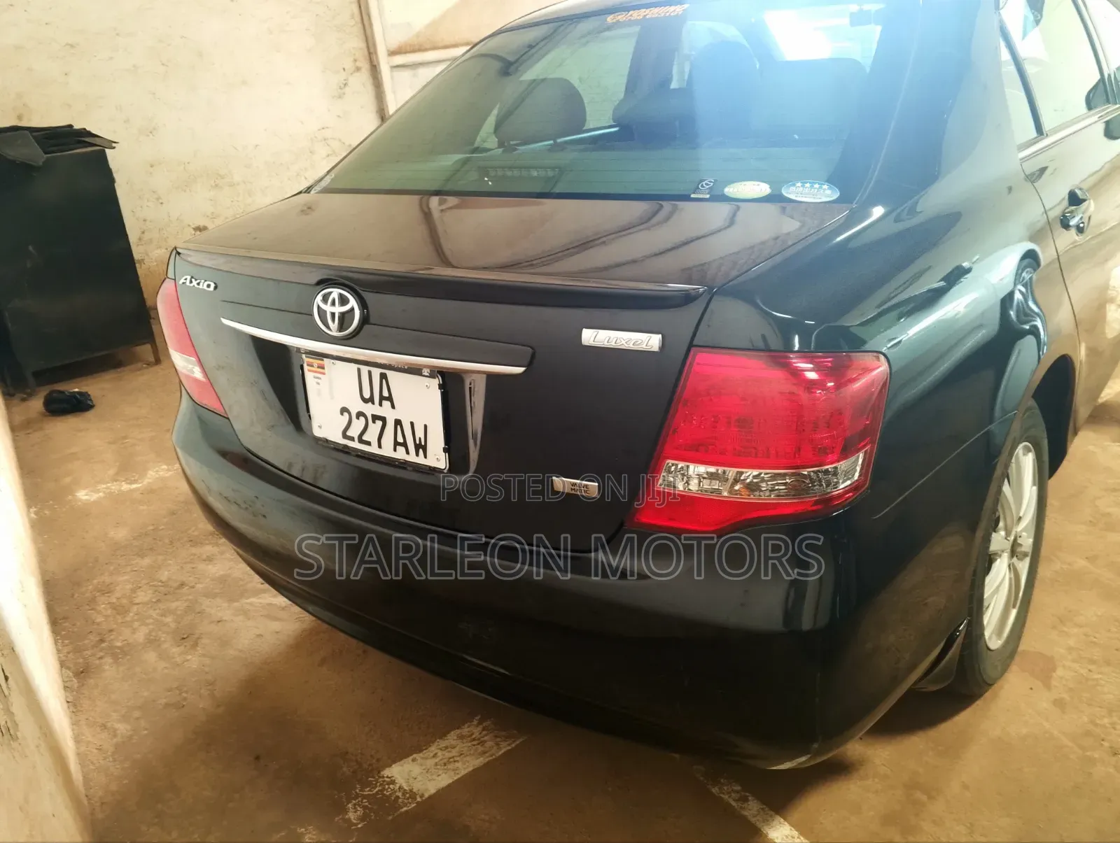 Toyota Axio 2011 Black