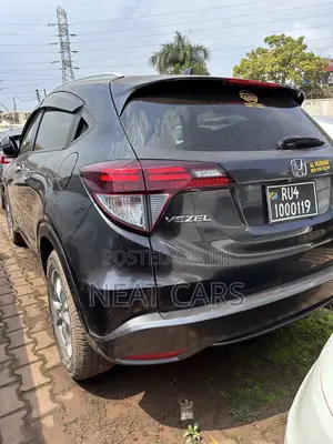 Honda Vezel 2017 Gray