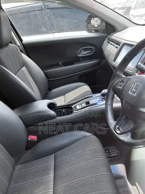 Honda Vezel 2017 Gray