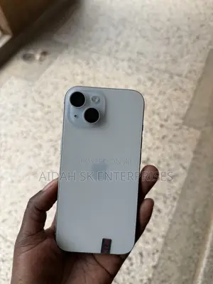 Apple iPhone 15 128 GB White