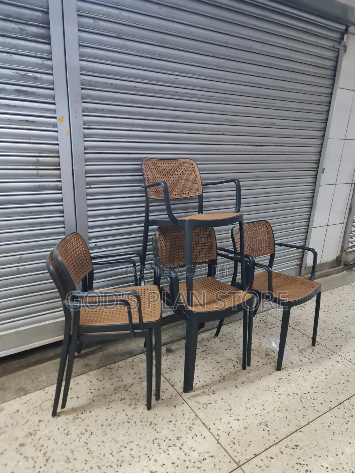 Indian Bars /Hotels/Restaurant/Plastic Chairs Plastic Chairs