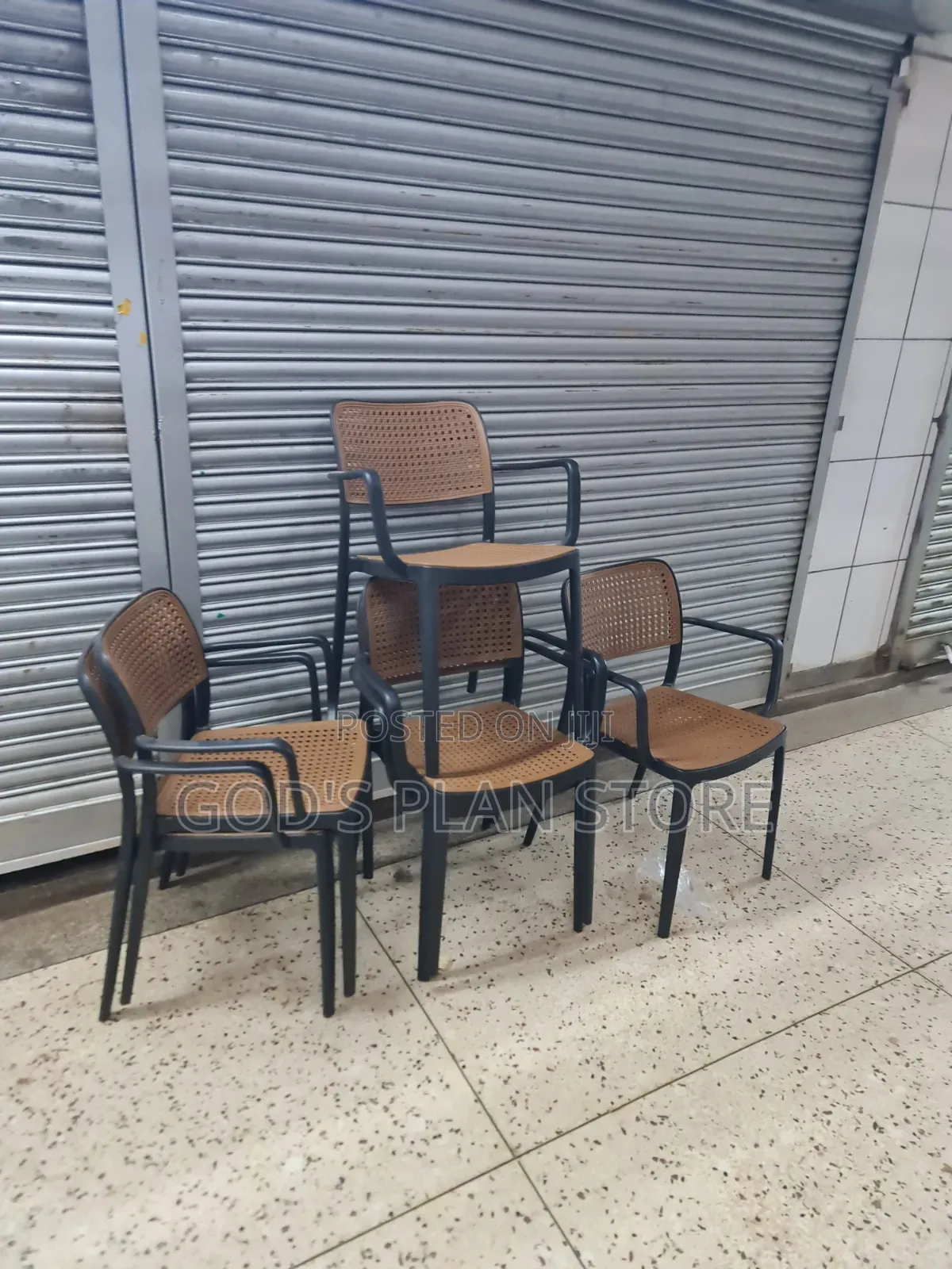 Indian Bars /Hotels/Restaurant/Plastic Chairs Plastic Chairs
