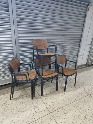 Indian Bars /Hotels/Restaurant/Plastic Chairs Plastic Chairs