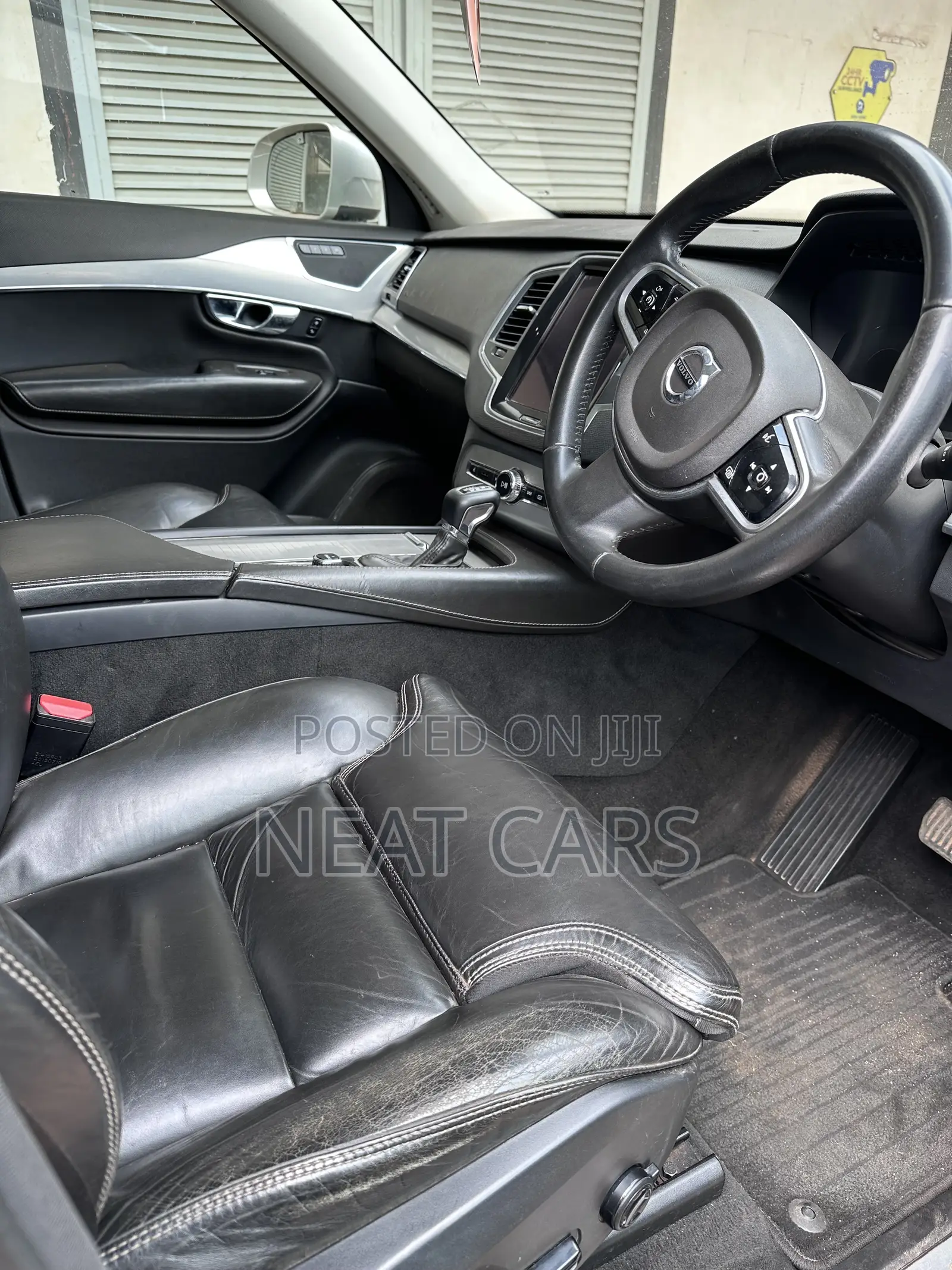 Volvo XC60 2018 Gold