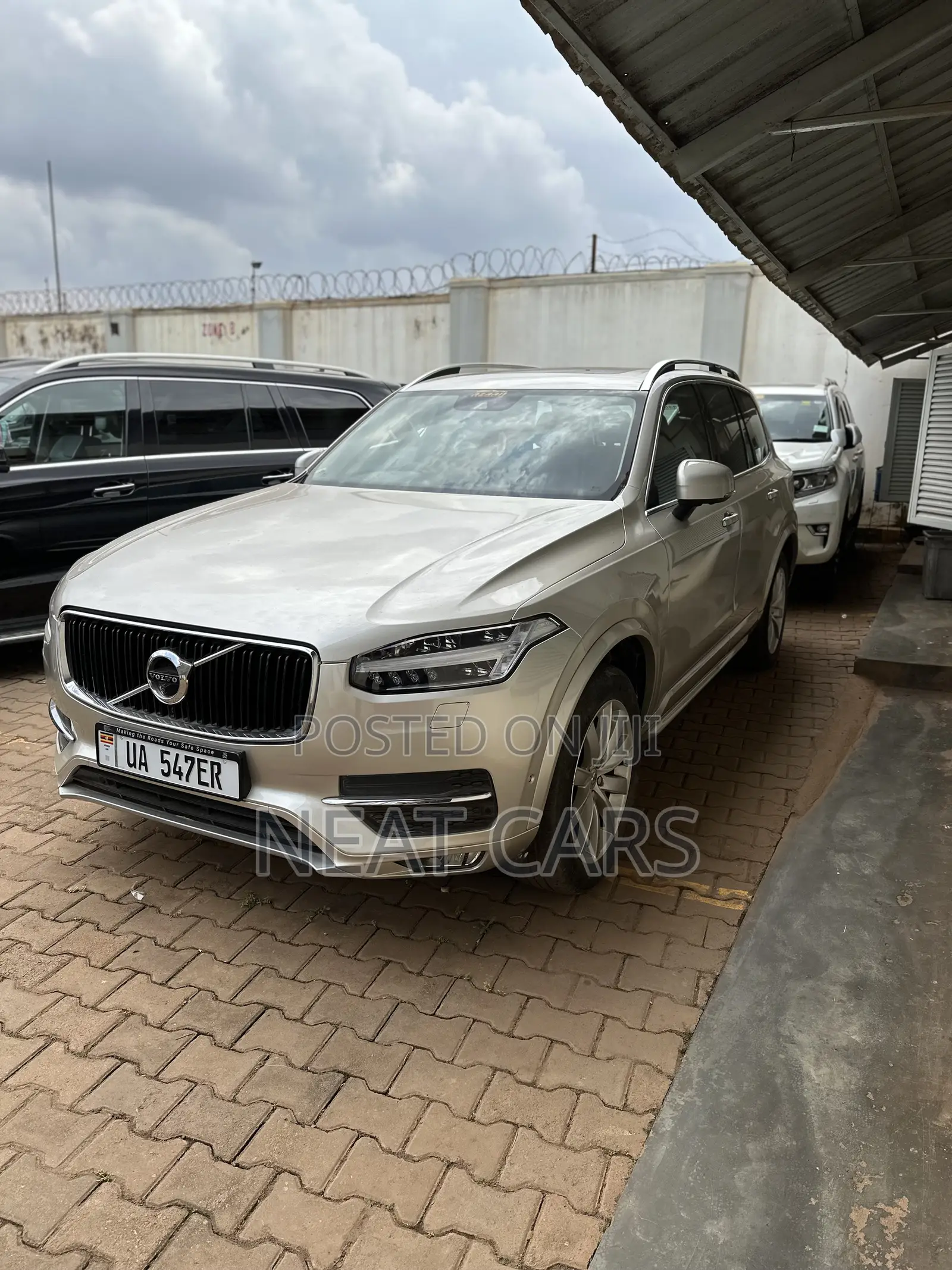 Volvo XC60 2018 Gold
