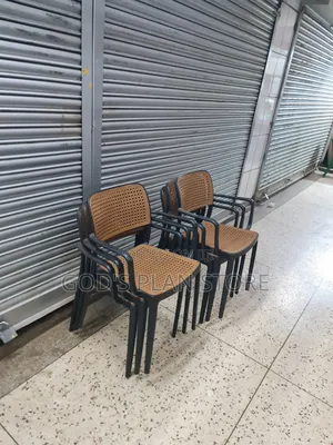 Vanced Message Back Plastic Chairs Plastic Chairs
