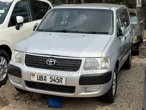 Toyota Succeed 2007 Silver