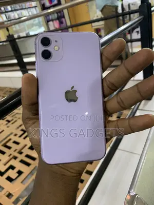 Apple iPhone 11 64 GB Purple