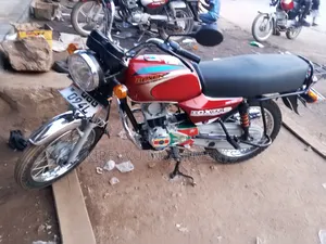 Bajaj Boxer 100 2020 Red