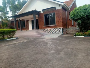 4bdrm Bungalow in Kololo Property, Central Division for rent