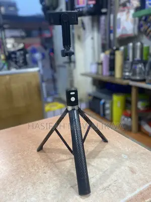 Adjustable Phone Tripod With Remote Control