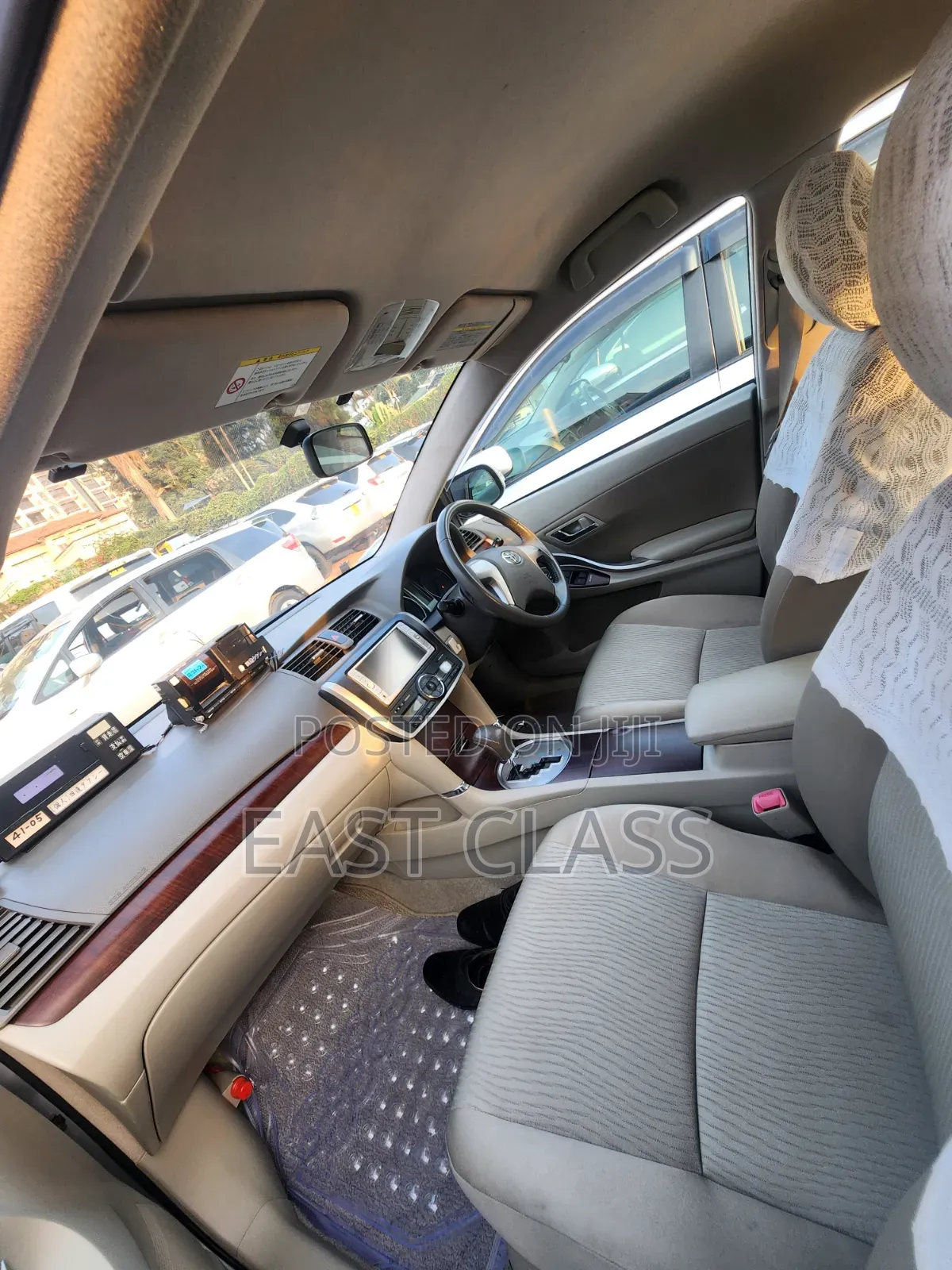 Toyota Premio 2012 Silver