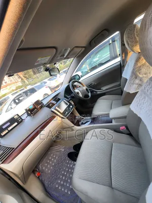Toyota Premio 2012 Silver
