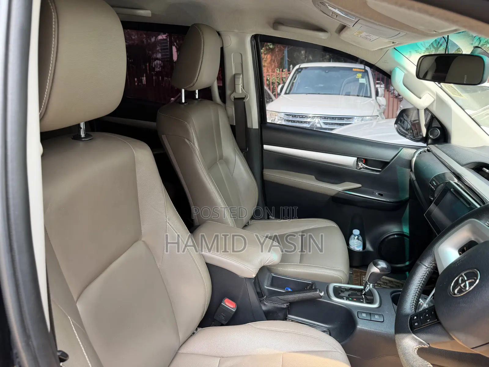 Toyota Hilux 2018 Black