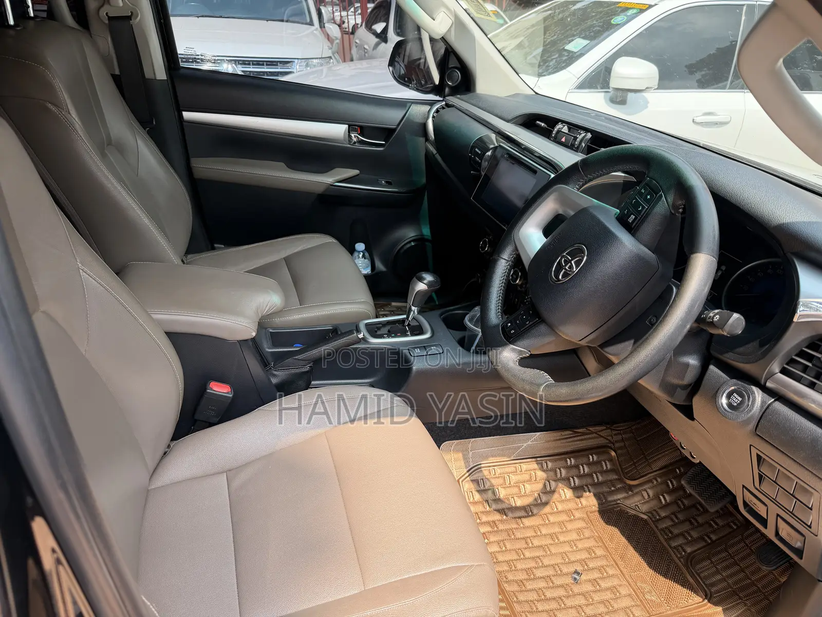 Toyota Hilux 2018 Black