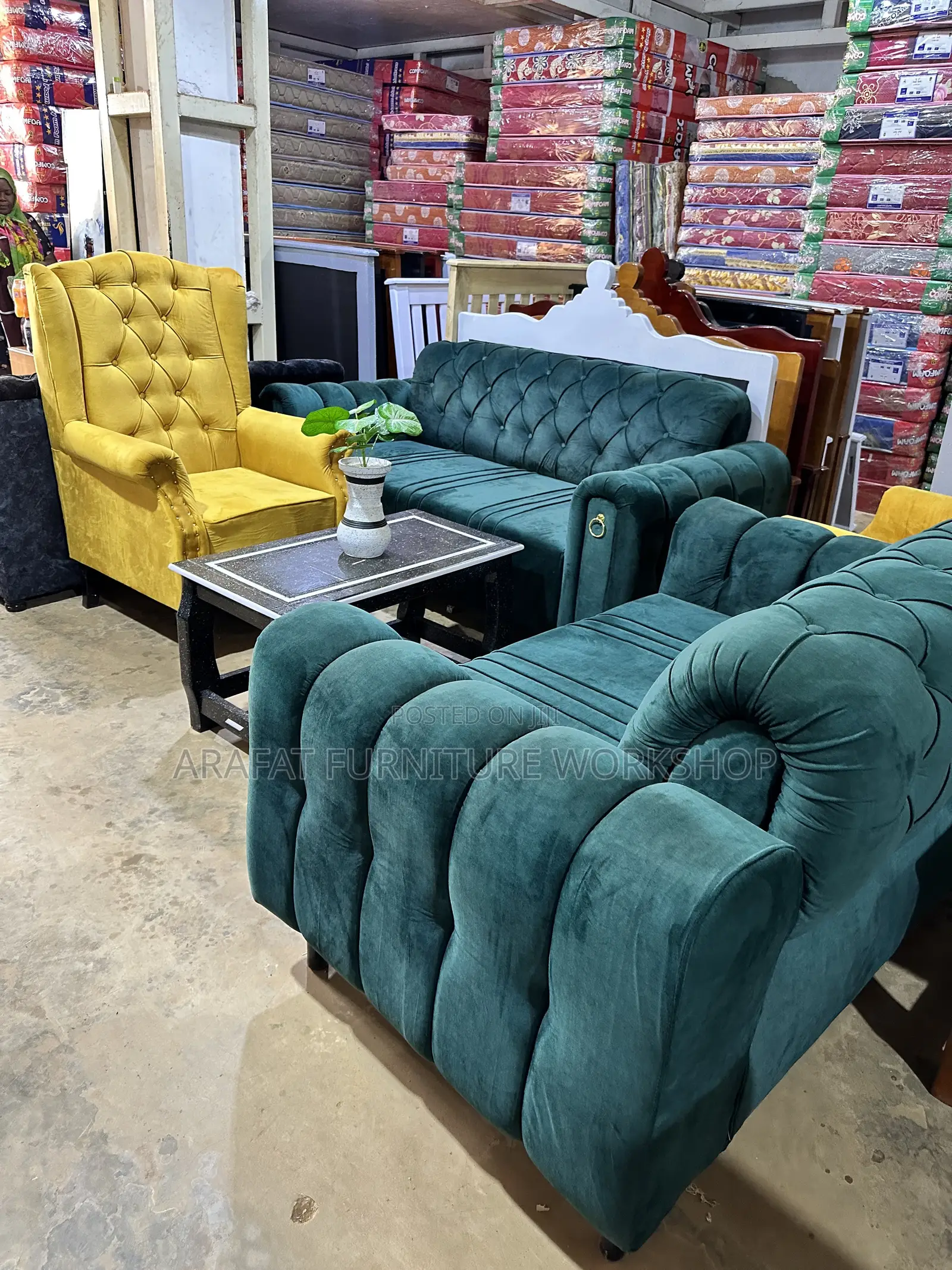 7 Seaters Elegant Sofa Set