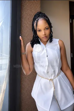 Lady Classy White Suit