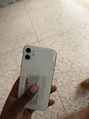 Apple iPhone 11 128 GB Silver