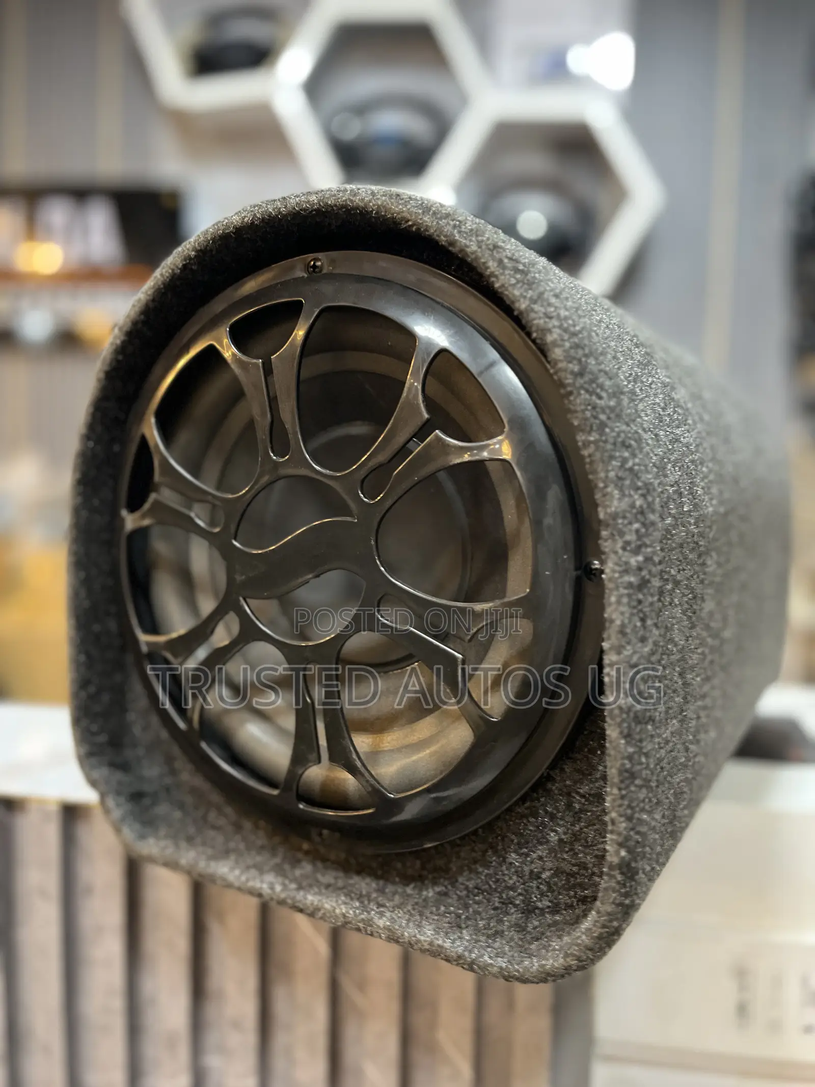 Car Disen Subwoofer Original .
