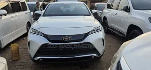 Toyota Harrier 2022 White