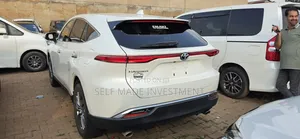 Toyota Harrier 2022 White