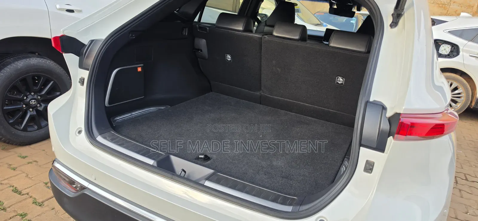 Toyota Harrier 2022 White