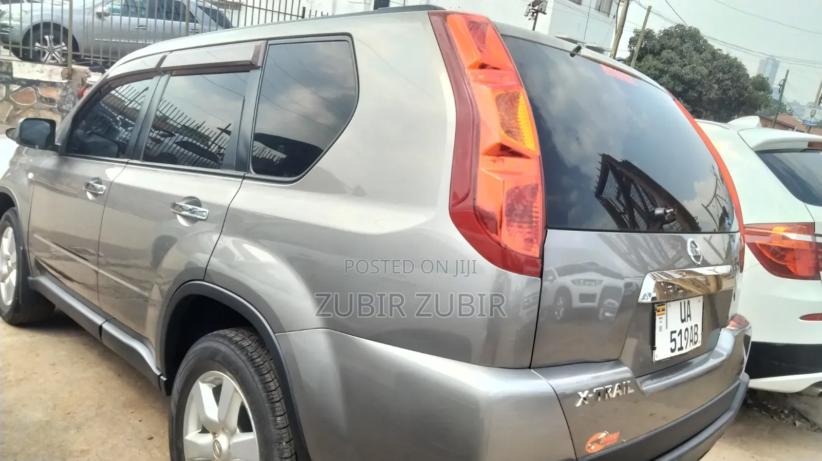 Nissan X-Trail 2011 Gray