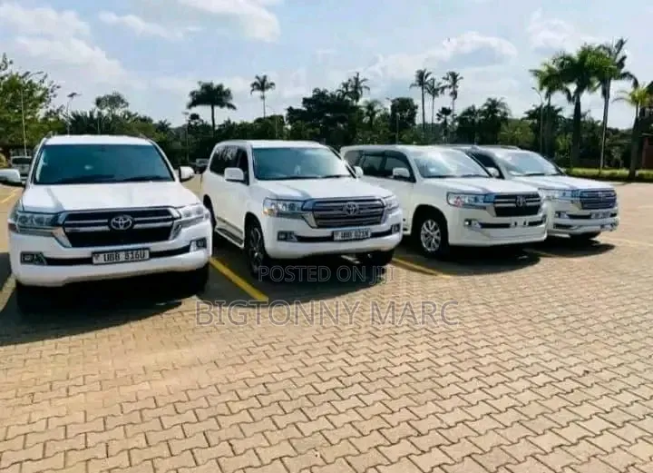 Landcruiser V8