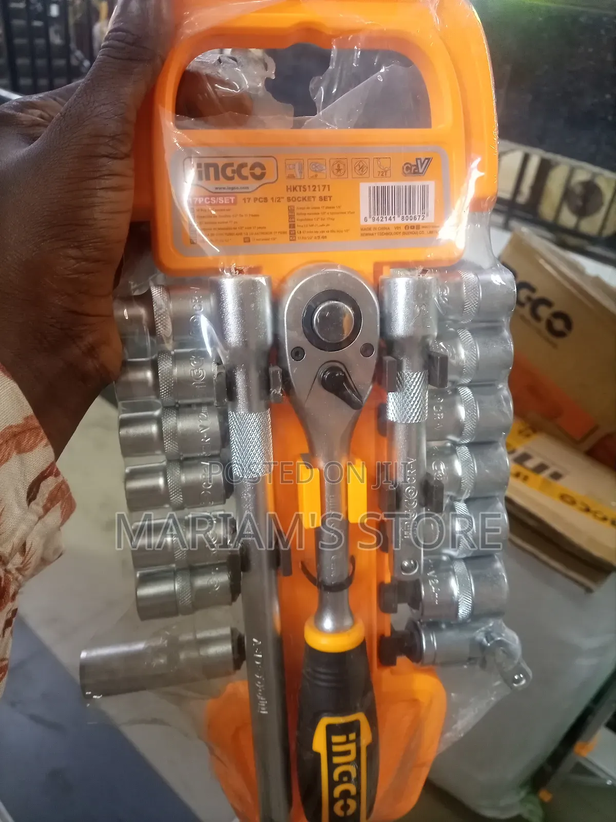 Ingco 17-Piece Socket Set (Model Hkts12171) Featuring a 1/2" Drive.