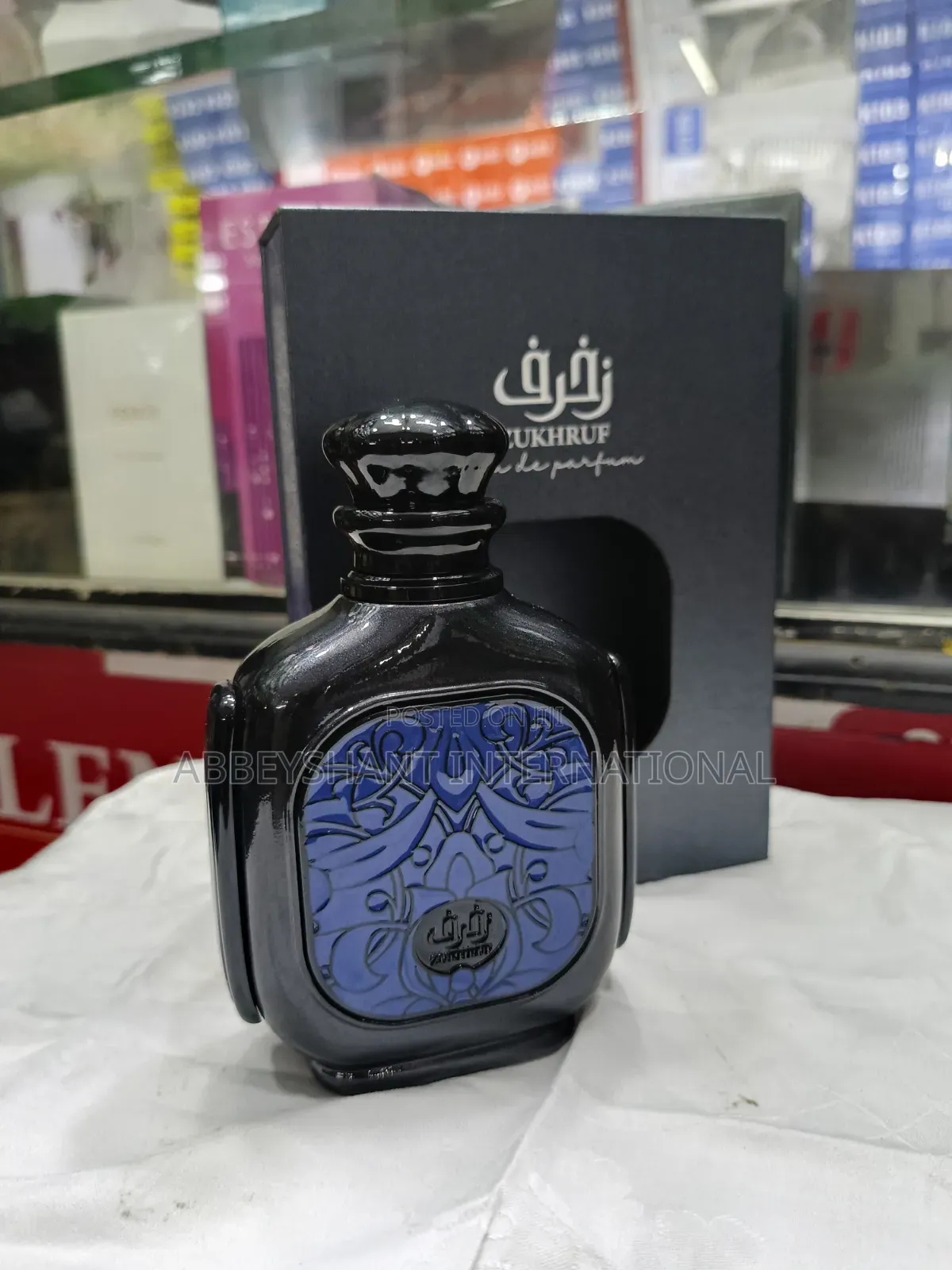 Zimaya Zukhruf Black Perfume