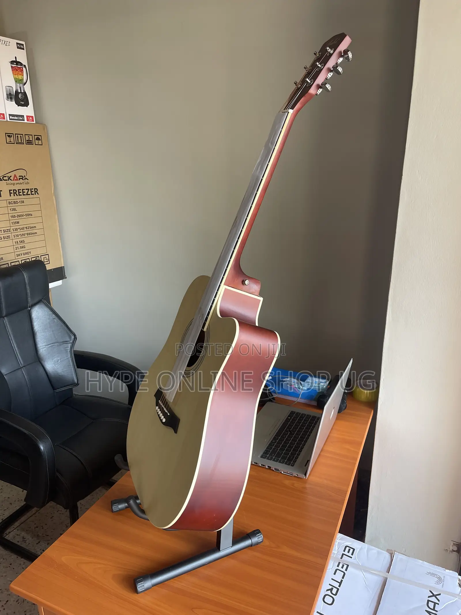 High 6strings Brandnew Acoustic Guitar