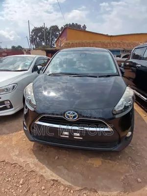 Toyota Sienta 2016 Black