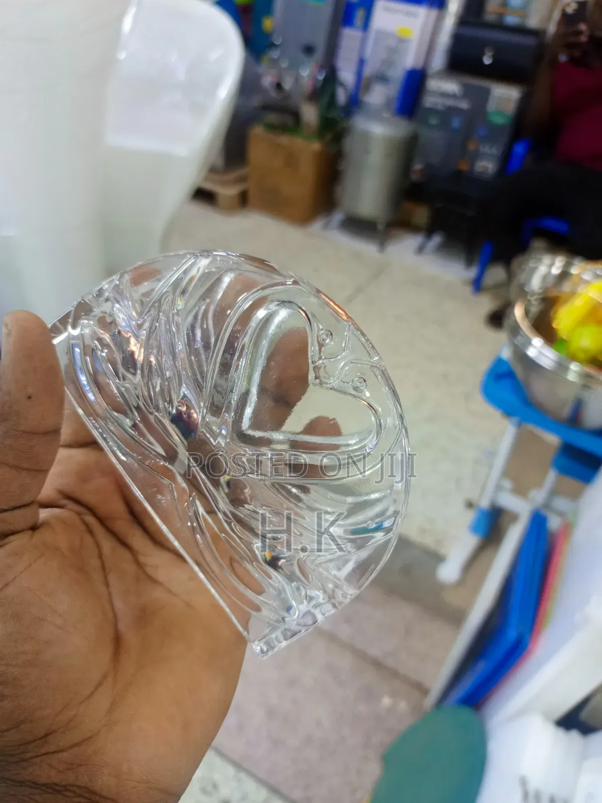Elegant Clear Glass Napkin Holder